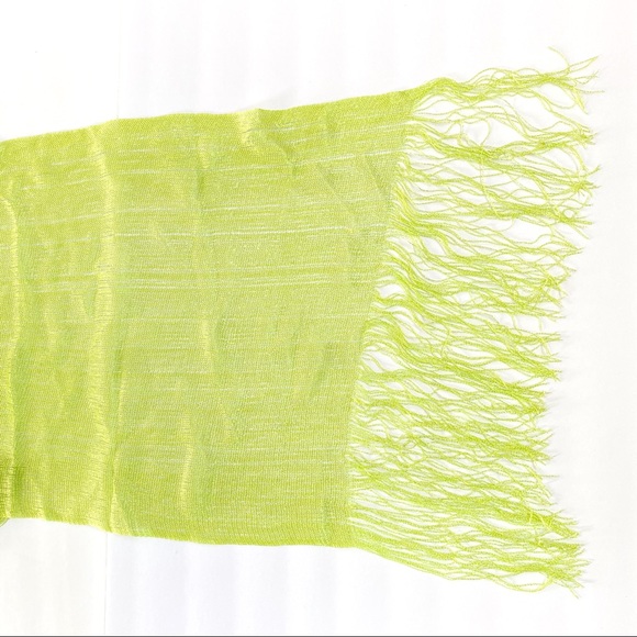 Lightweight neon green metallic silver fringe knit scarf - Picture 2 of 5